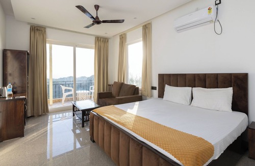 Bullawala Villa | Alpine Manor 2 By Ebony Stays - Peaceful 2 BHK Villa in Dehradun