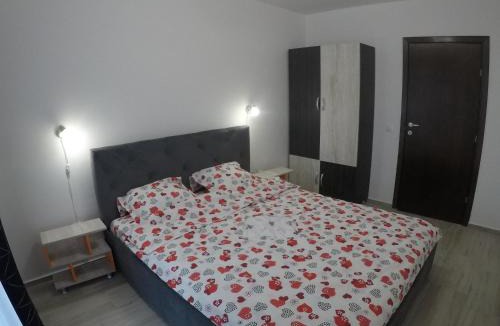 Tractorul Apartment | AMA Apartament cu terasă 50 mp & parcare gratuită