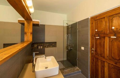 The Mall Villa | ama Stays & Trails Ballyhack Cottage,Shimla