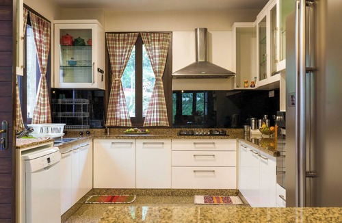Wellington Villa | Ama Stays & Trails Bloomsville, Coonoor