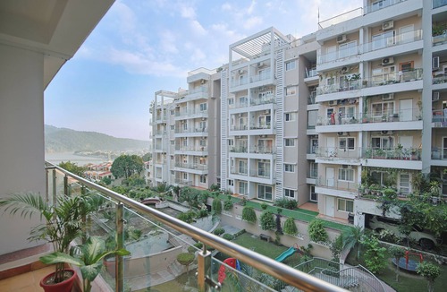 Rishikesh Apartment | Amalia House | Family-sized condo with cozy modern interiors