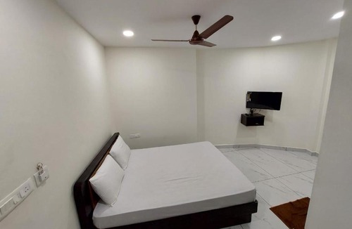 Thodupuzha Hotel | Aman Residency