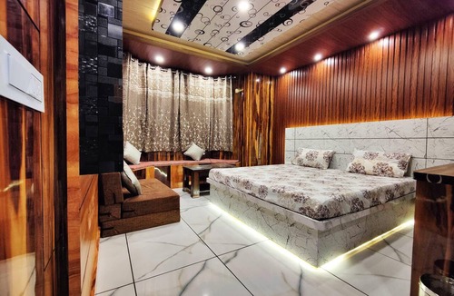 Kumharsain Hotel | Amar Homestay - Elevate Your Travel