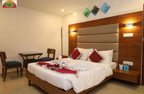 Lake Town Hotel | Amar Tree Express