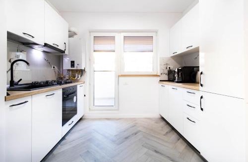 Popesti-Leordeni Apartment | Amaria Sunrise