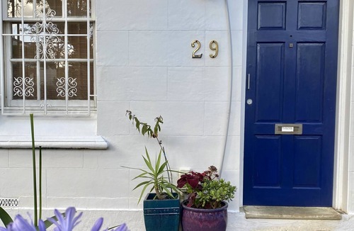 Glebe House | Amazing location, sleeps 5, gorgeous original Glebe terrace, great value!
