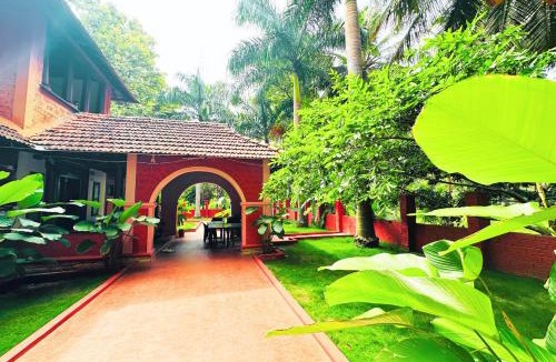 Ramanagara Villa | Ambara Kovilakam Private Pool Villa By Travent Mug