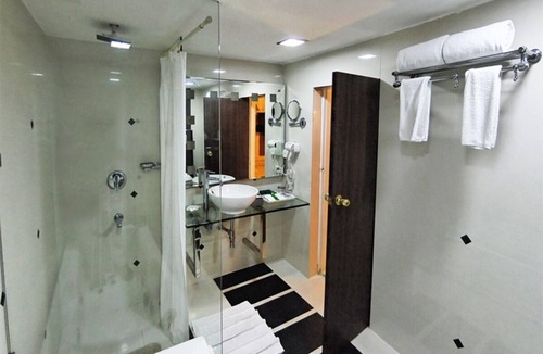 Vadapalani Hotel | Ambica Empire