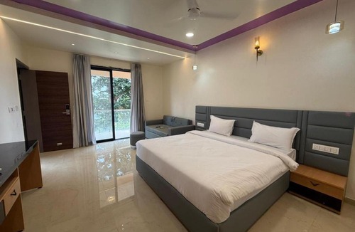 Ahwa Hotel | Ambica valley resort
