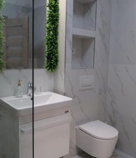 Constanta Apartment | Amos Homes by Home for Seven