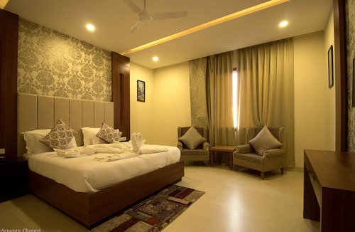 Barli Hotel | Amritam Palace