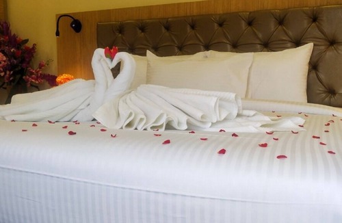 Tiruchirappalli Hotel | Amutham Residency