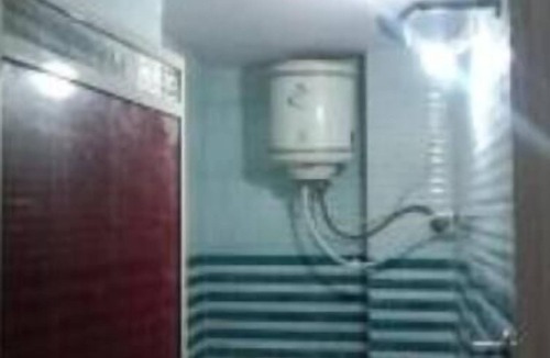 Ujjain House | An excellent common hall/bedroom for 8 to 15 guests, near Shri Mahakal Temple.