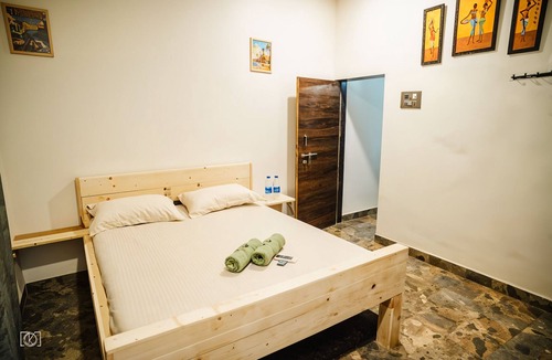 Vasai House | Anand hillside Retreat 3BR Pool Villa by Homeyhuts