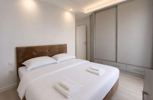 Stefanestii de Jos Apartment | Angels suite #NorthBucharest #summerpool