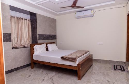 Tiruchanur Apartment | Anitha Home Stay