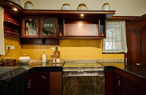 Ernakulam South Villa | Anjaneyam 4BHK Heritage Villa - Near Marine Drive
