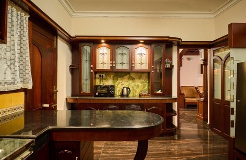 Ernakulam South Villa | Anjaneyam 4BHK Heritage Villa - Near Marine Drive
