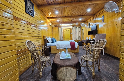 Nelamangala Hotel | Ankit Vista Green Village
