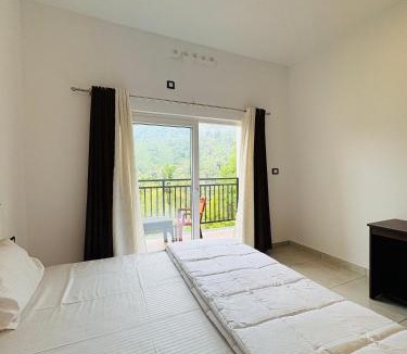Anachal House | Ann Villa homestay