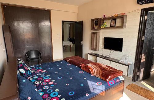 Mohali Apartment | Anna's Homestay 100m from CP67