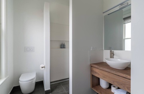 Devonport Bed & Breakfast | Annie May B&B