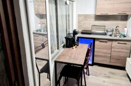Floresti House | Apartament 3 Closca