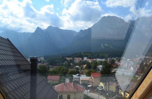 Busteni Apartment | Apartament Golden Rose