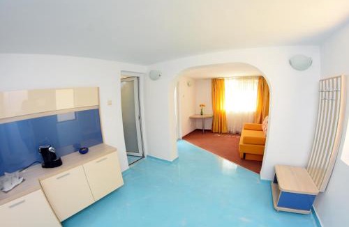 Jupiter House | Apartamente Liliacul