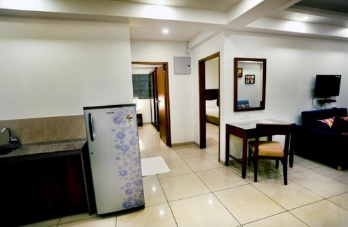 Vastrapur Apartment | Apartment 8 - The Park Residency in Ahmedabad