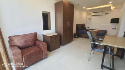 Domlur Hotel | Apex Inn Gulf View