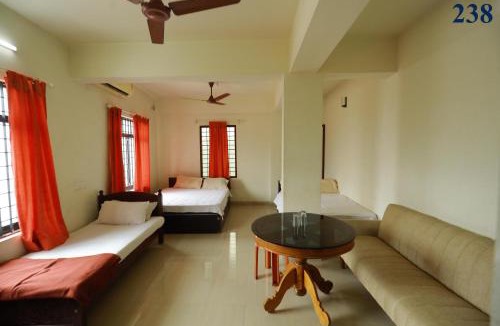 Thrippunithura Hotel | Arackal Tourist Home