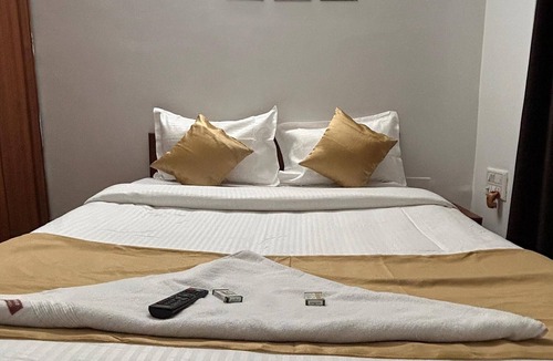 Bangalore City Center Hotel | Aradhya Comforts - MG Road