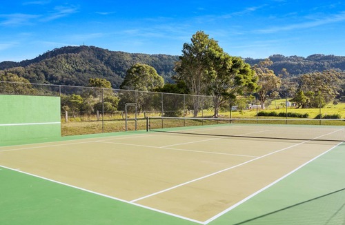 Meroo Meadow House | Araluan - Ideal Country Escape near Berry