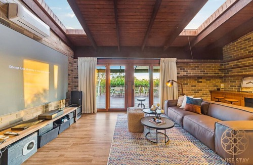 Arcadia House | Arcadia holiday destination with pool/spa/tennis