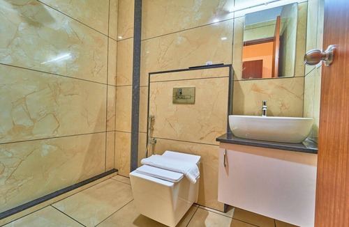 Pallivasal Hotel | Areva Inn Munnar by Voye Homes