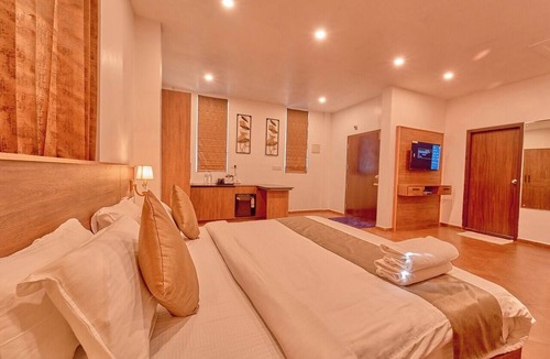 Pallivasal Hotel | Areva Inn Munnar by Voye Homes