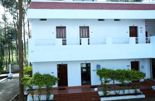 Namakkal Hotel | Aroma Resort Hill Palace