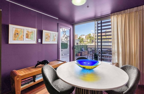 Woolloomooloo Apartment | Artsy Boho Den in Iconic Fingerwharf, Woolloomoolo