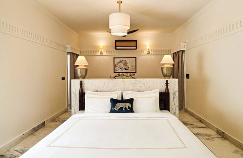 Sariska Hotel | Astroport Sariska Treetop by Eight Continents