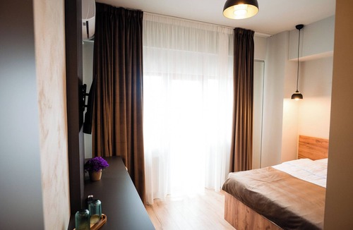 Otopeni Hotel | At Georges Stay & Fly