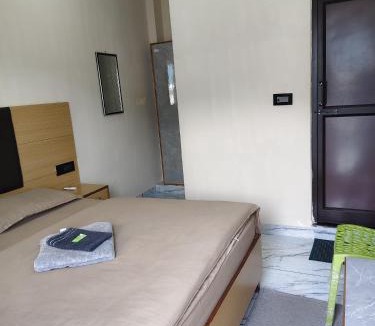 Tapovan House | Athalia Residency by Moon Stay