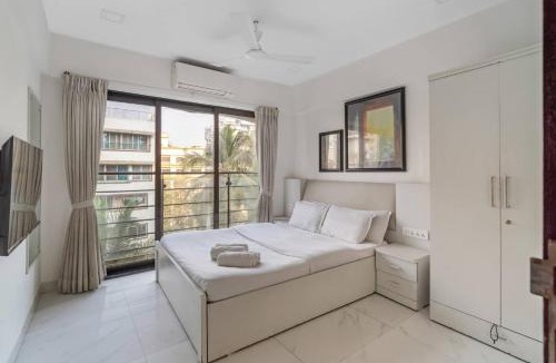 Khar Apartment | Athena Elegant 2BHK in Khar Gated Connected