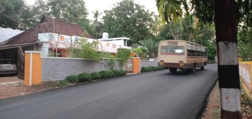 Kuzhithurai House | Athichans Homestay