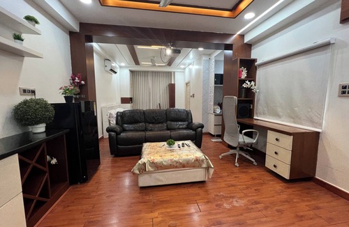 Kukatpally Housing Board Colony Apartment | Atlas Homes Penthouse 1BHK Jacuzzi @ Hitech City