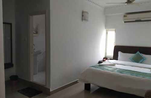 Puttaparthi Hotel | Aum Hotel