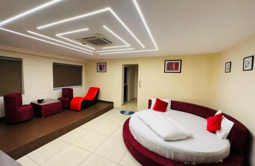 Aundh Hotel | Aundh Elite Stay