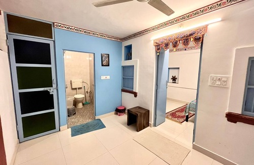 Gulab Sagar House | Aura B&B The Haveli Homestay