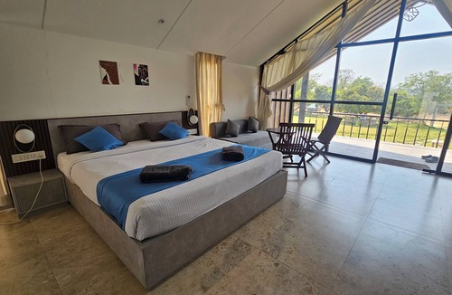 Ramanagara Hotel | Aura Farms - Private Pool Cottages