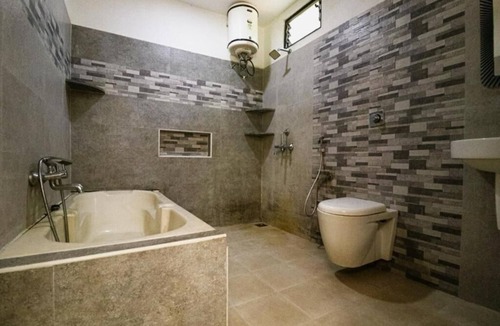 Bommayapalayam Resort | AuraBay Resorts Double Room with Garden View